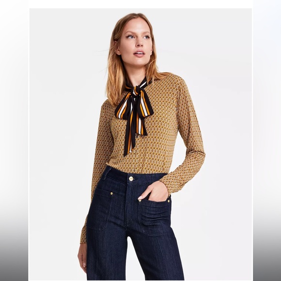 🆕 Michael Kors Geo-Print Bow Blouse - Picture 3 of 17
